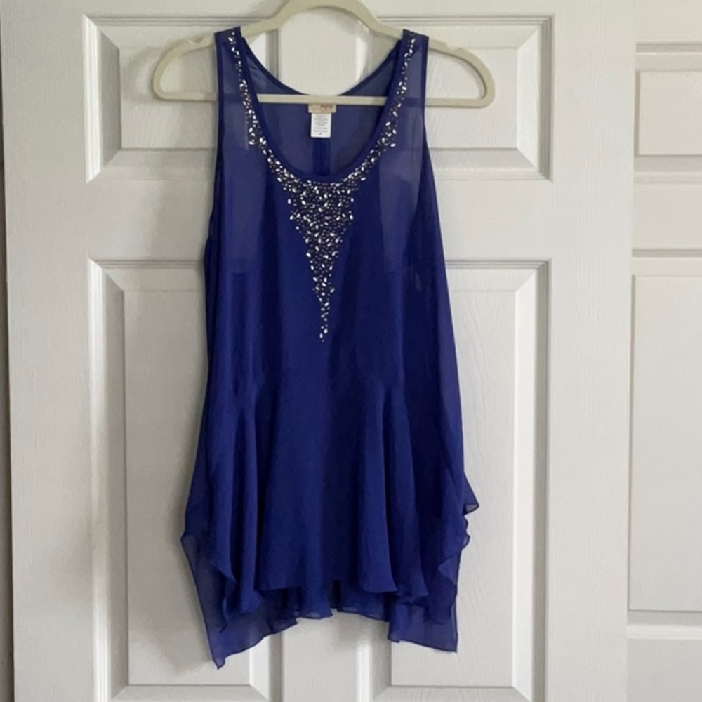 Blue flowy bejeweled top by Daytrip